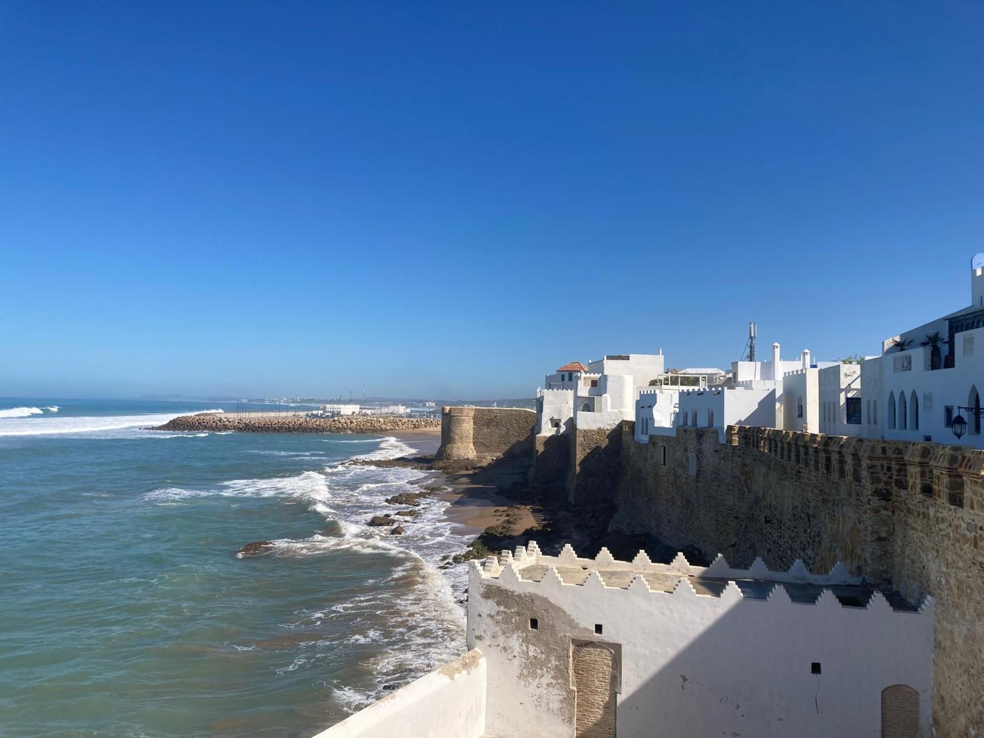 Riad Mama Aicha Asilah Luaran gambar